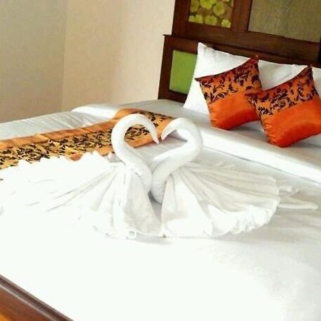 ホテルHasna Palace Ao Nang エクステリア 写真